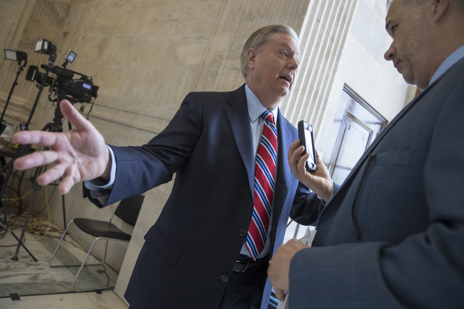 Lindsey Graham: Comey knew he was using a counterfeit email to go after Clinton