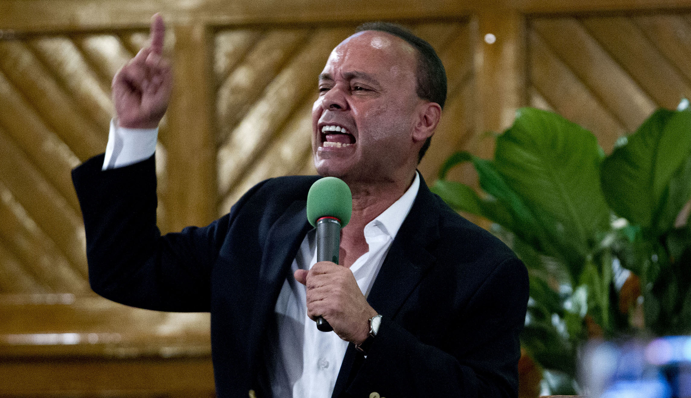 Luis Gutierrez: John Kelly is a politician, ‘not a general’