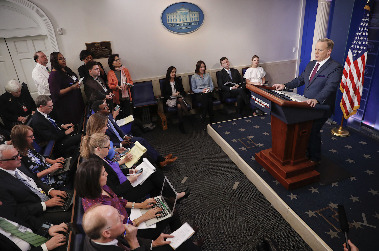 Reporters defend April Ryan after Sean Spicer tells her to ‘stop shaking your head’