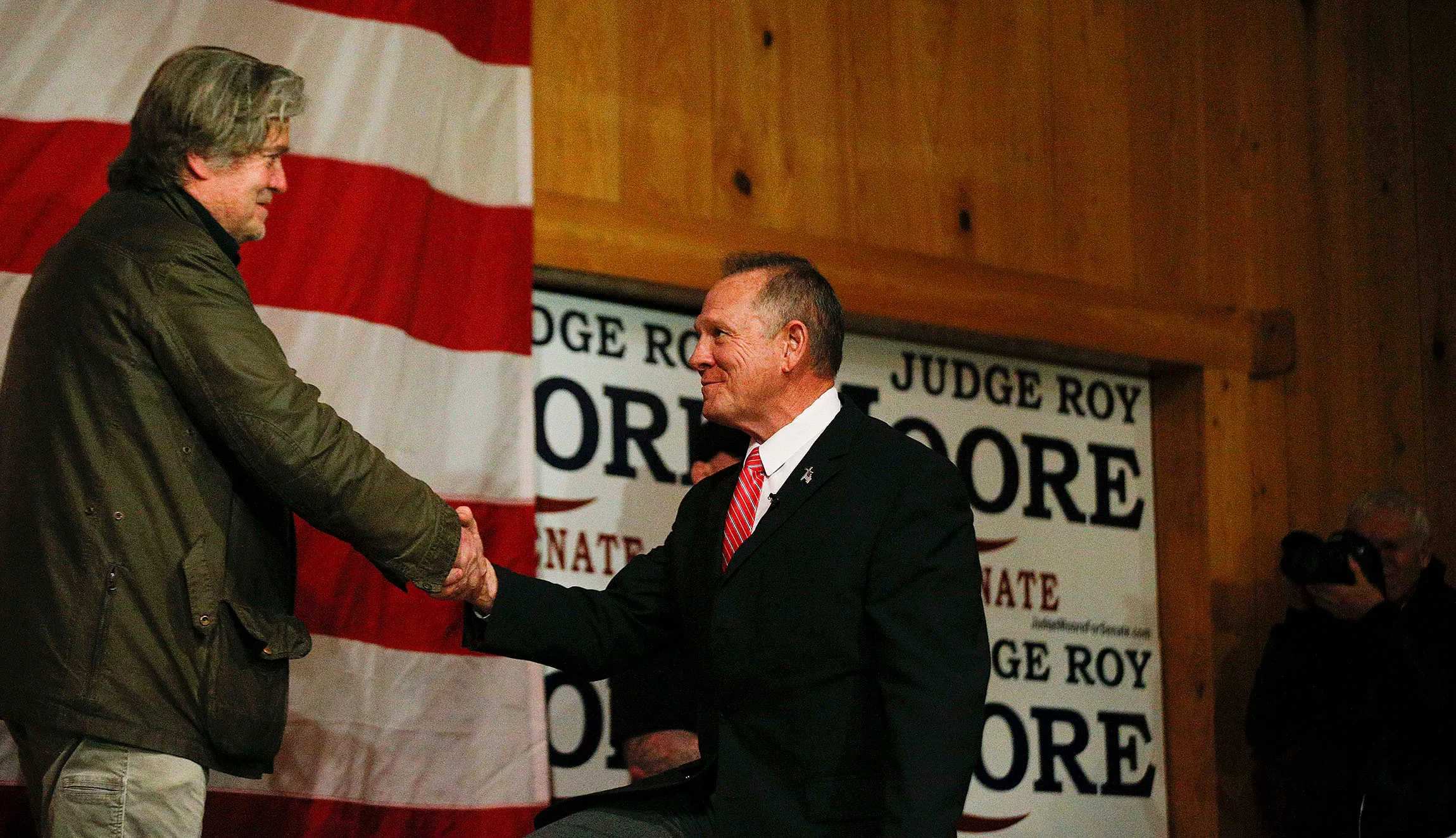 Steve Bannon to rally with Roy Moore again on eve of Alabama special election