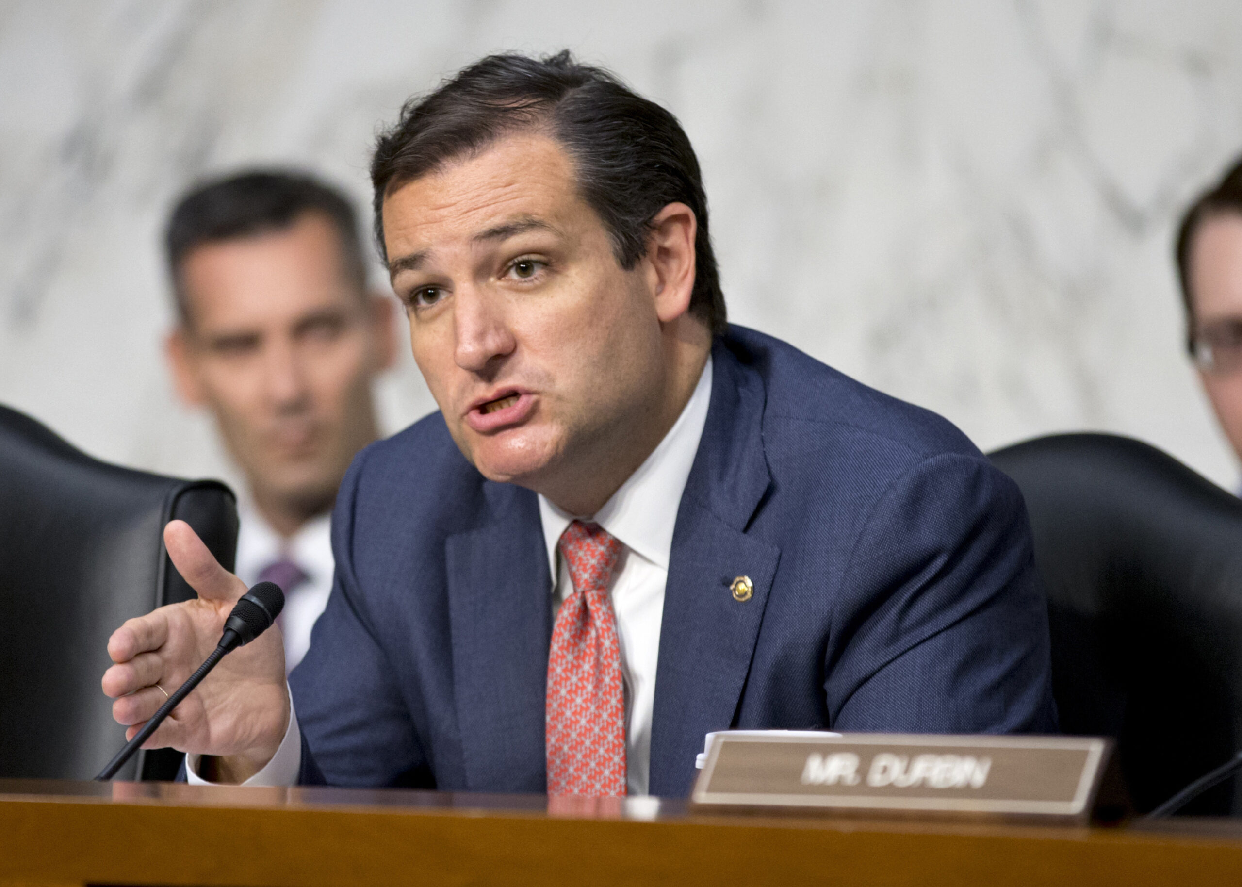 Post-Romney, some in GOP reject advice to moderate