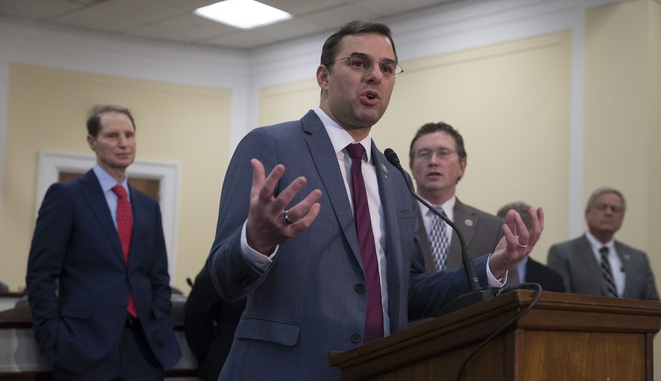 GOP gambles with vote on controversial surveillance bill