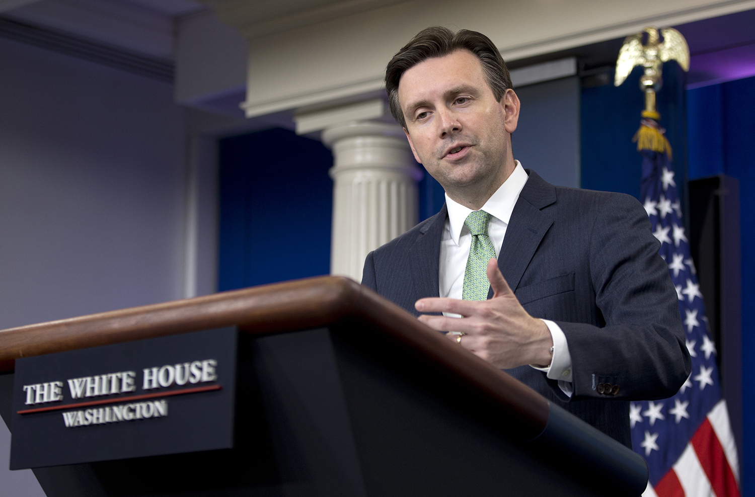 White House hints about uncertain fate for opioid bill