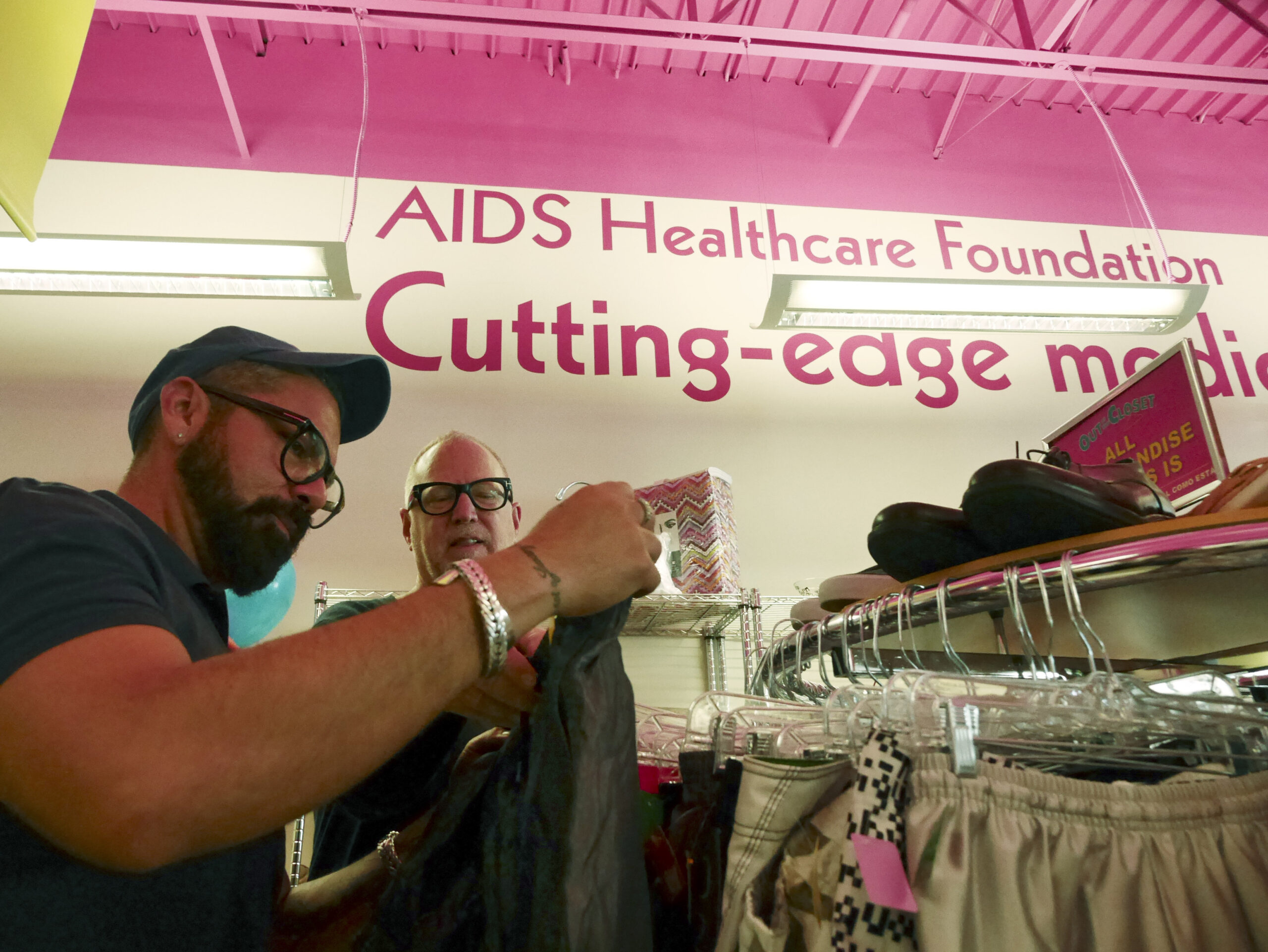 New shop offers free HIV tests