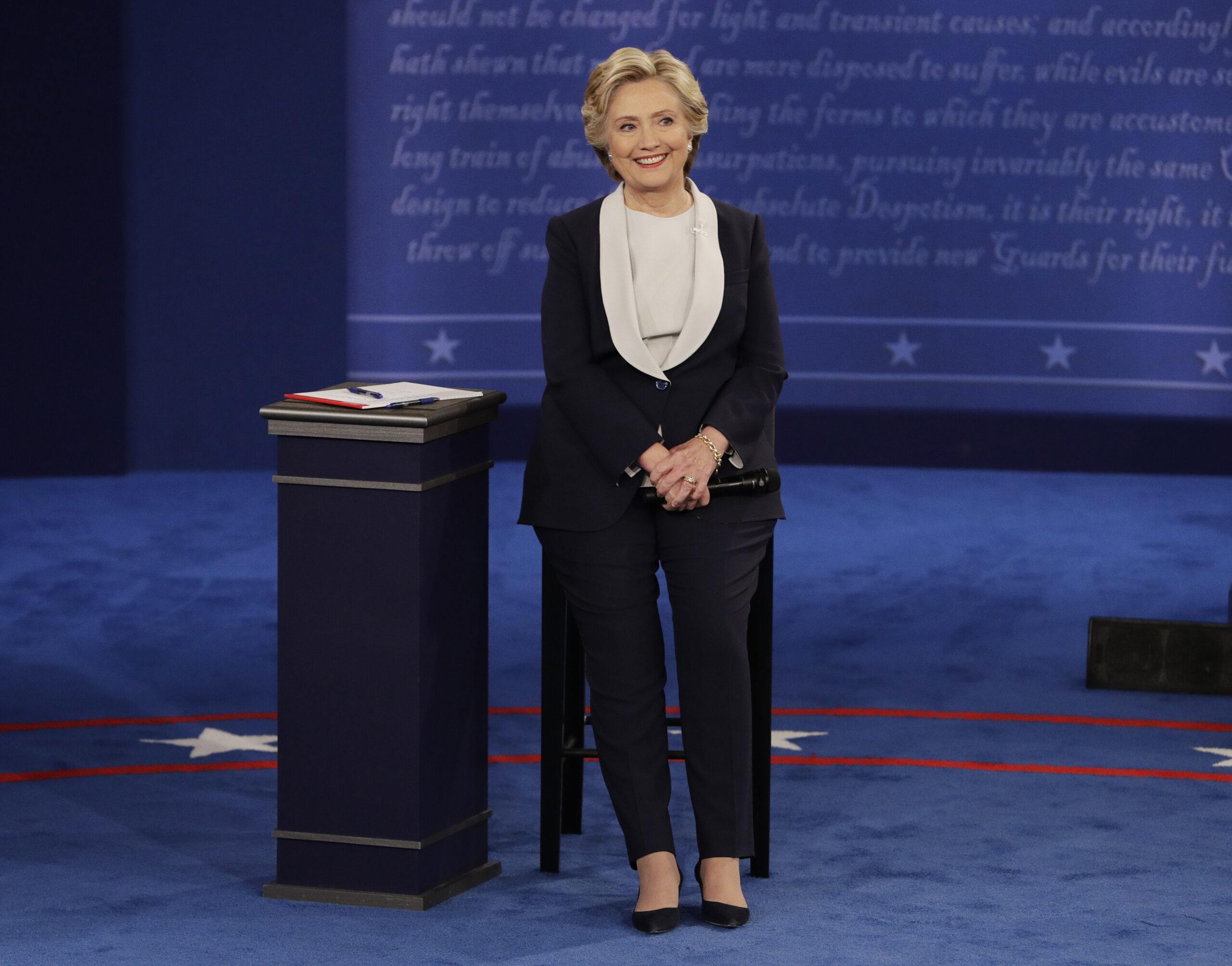 Leaked email shows fears Clinton ‘totally dependent’ on GOP nominating Trump
