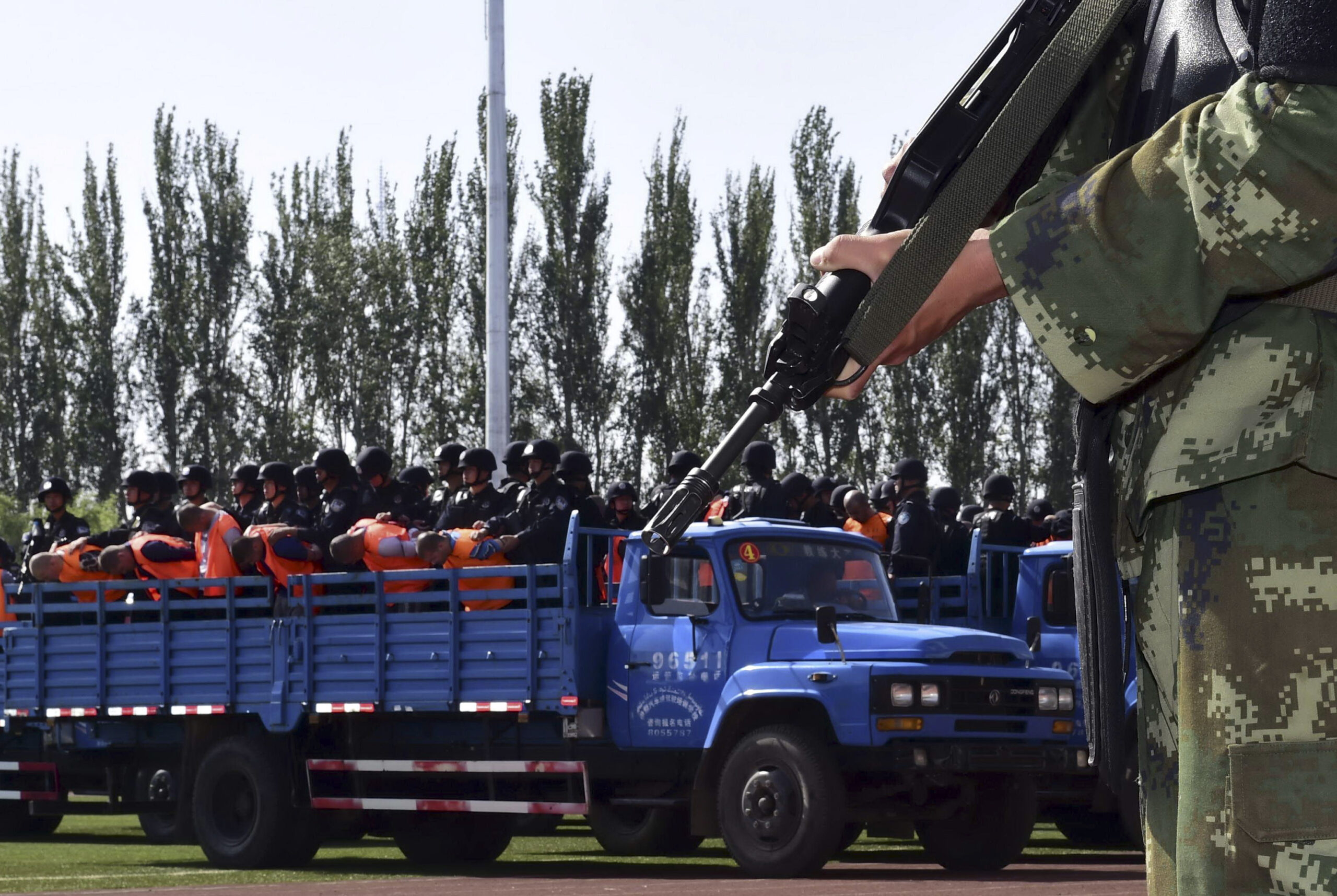 China holds public rally to punish 55 in northwest