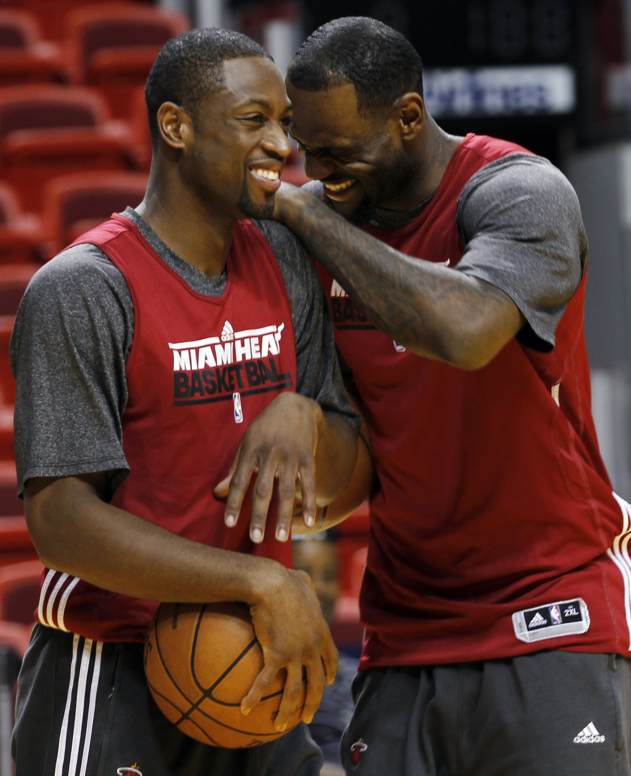 Heat back in familiar ground _ up 2-1 in Finals