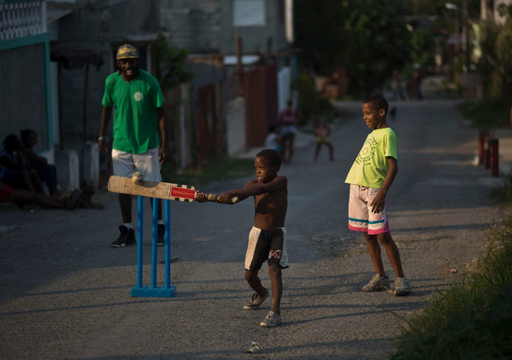 Cricketers fight for foothold in baseball-mad Cuba