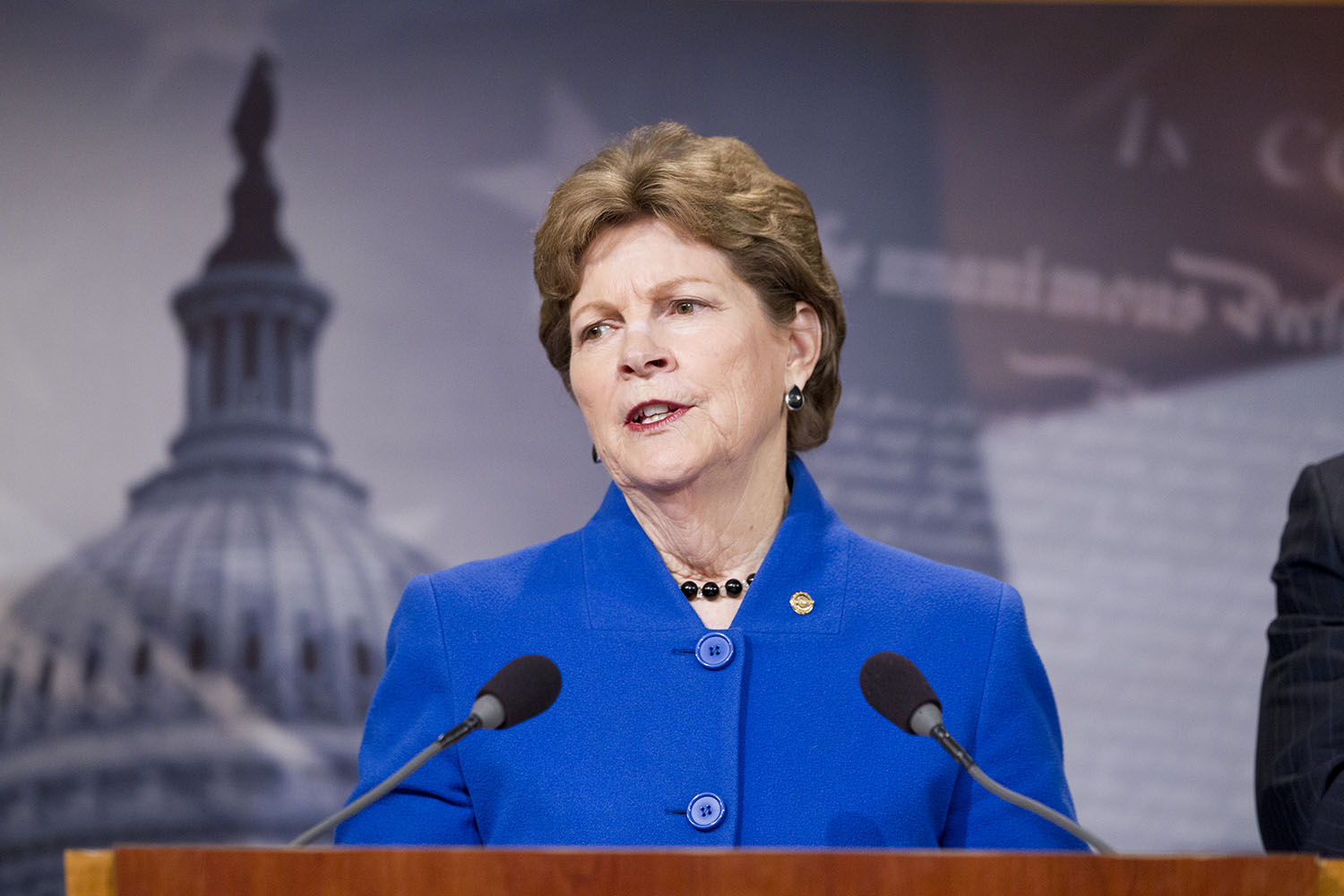 Jeanne Shaheen just camouflaged the Gorsuch filibuster