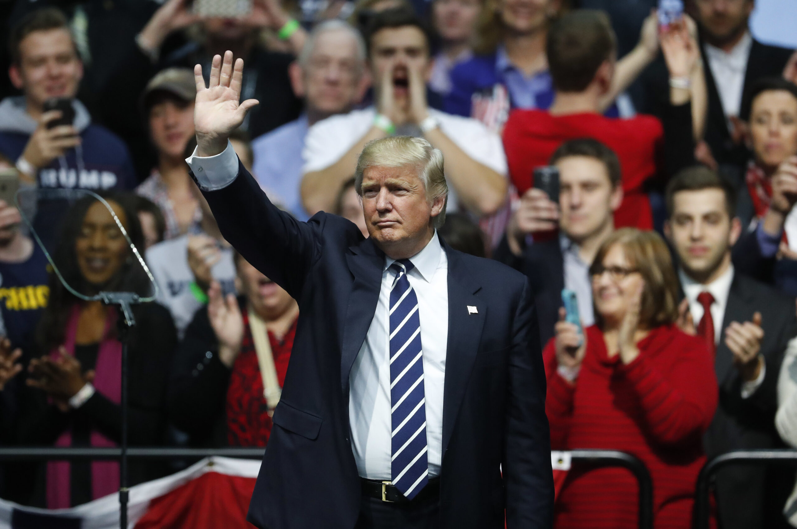 Trump vows to leave his businesses by Jan. 20