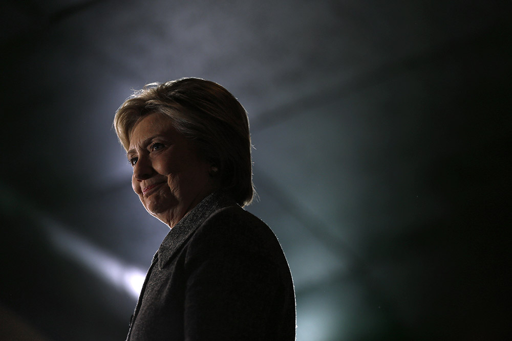 Wisconsin’s largest newspaper excoriates Clinton ahead of primary
