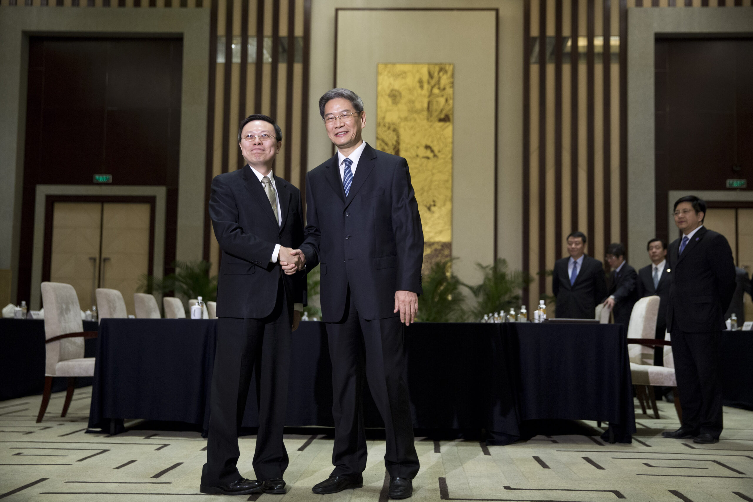 China, Taiwan hold highest-level talks since split