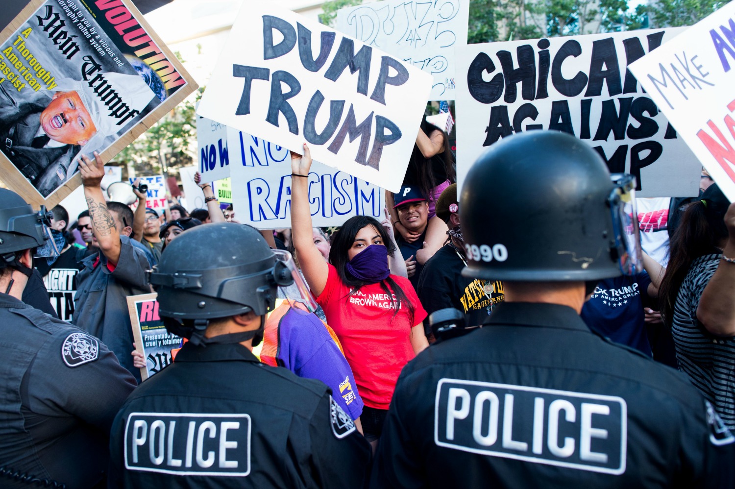2016: the year of political re-enactors