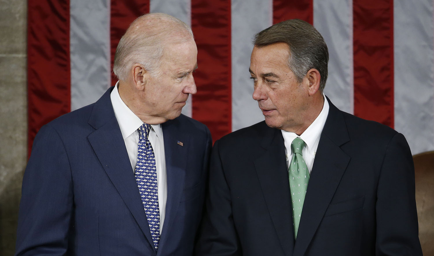 Biden, Boehner, share an award at Notre Dame