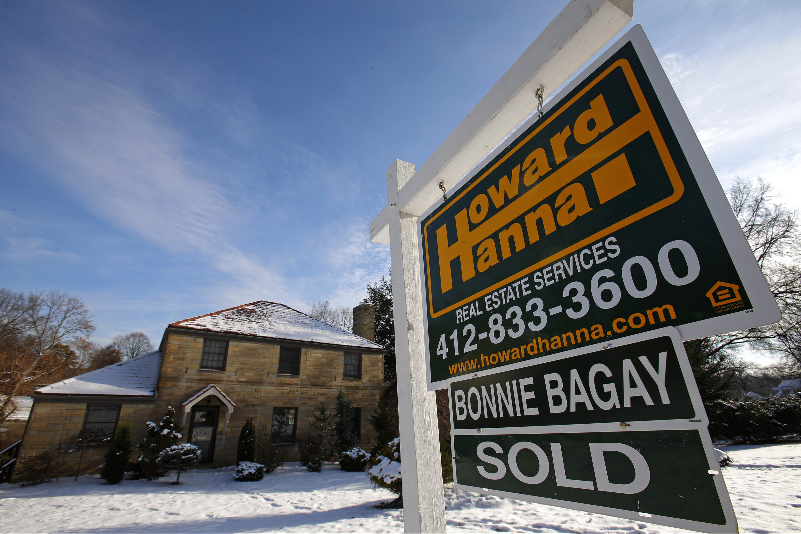 Average US rate on 30-year loan at 4.32 pct.