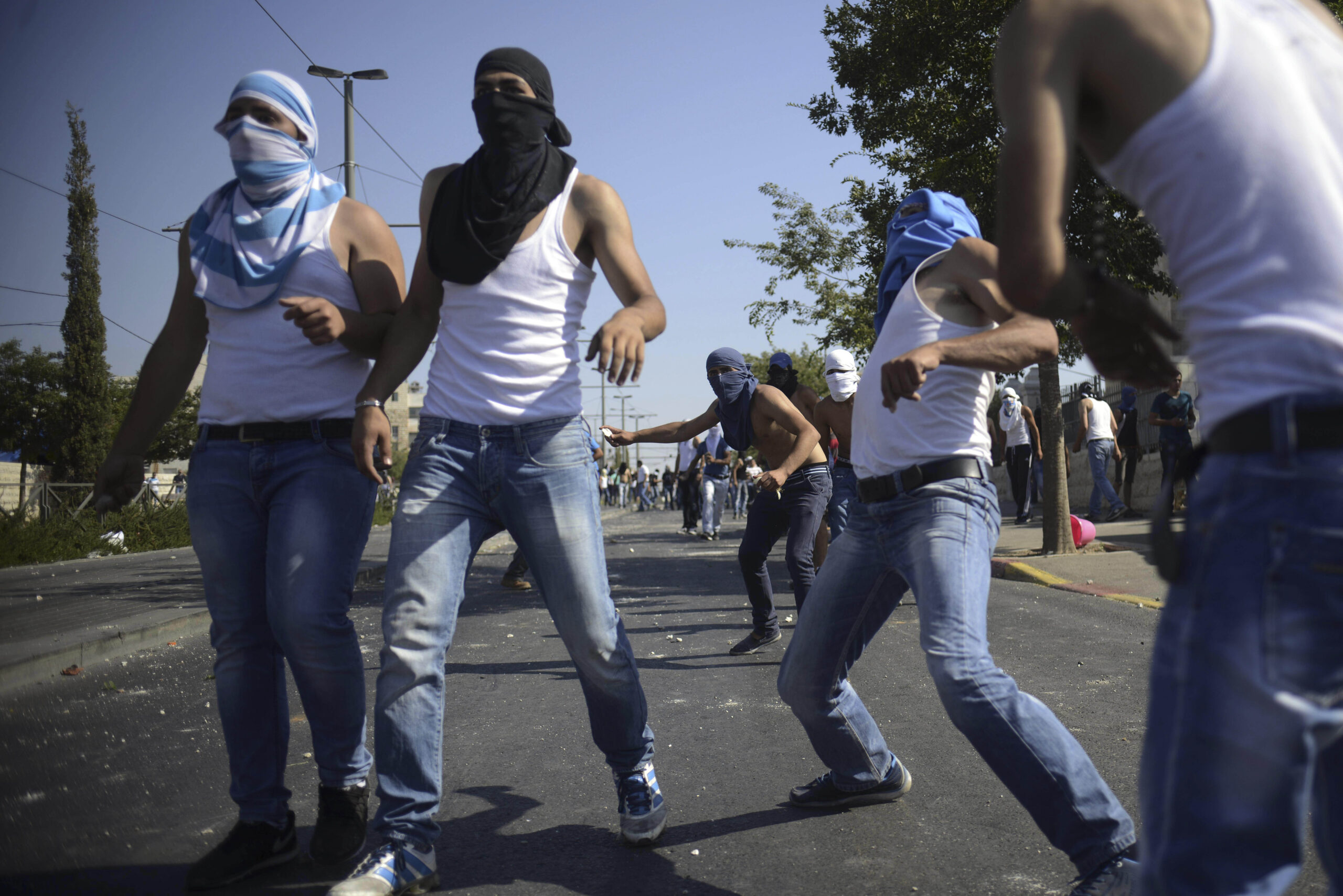 Clashes break out during Palestinian funeral