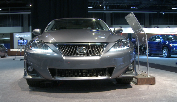 Video: Consumer Reports picks its best cars for 2013