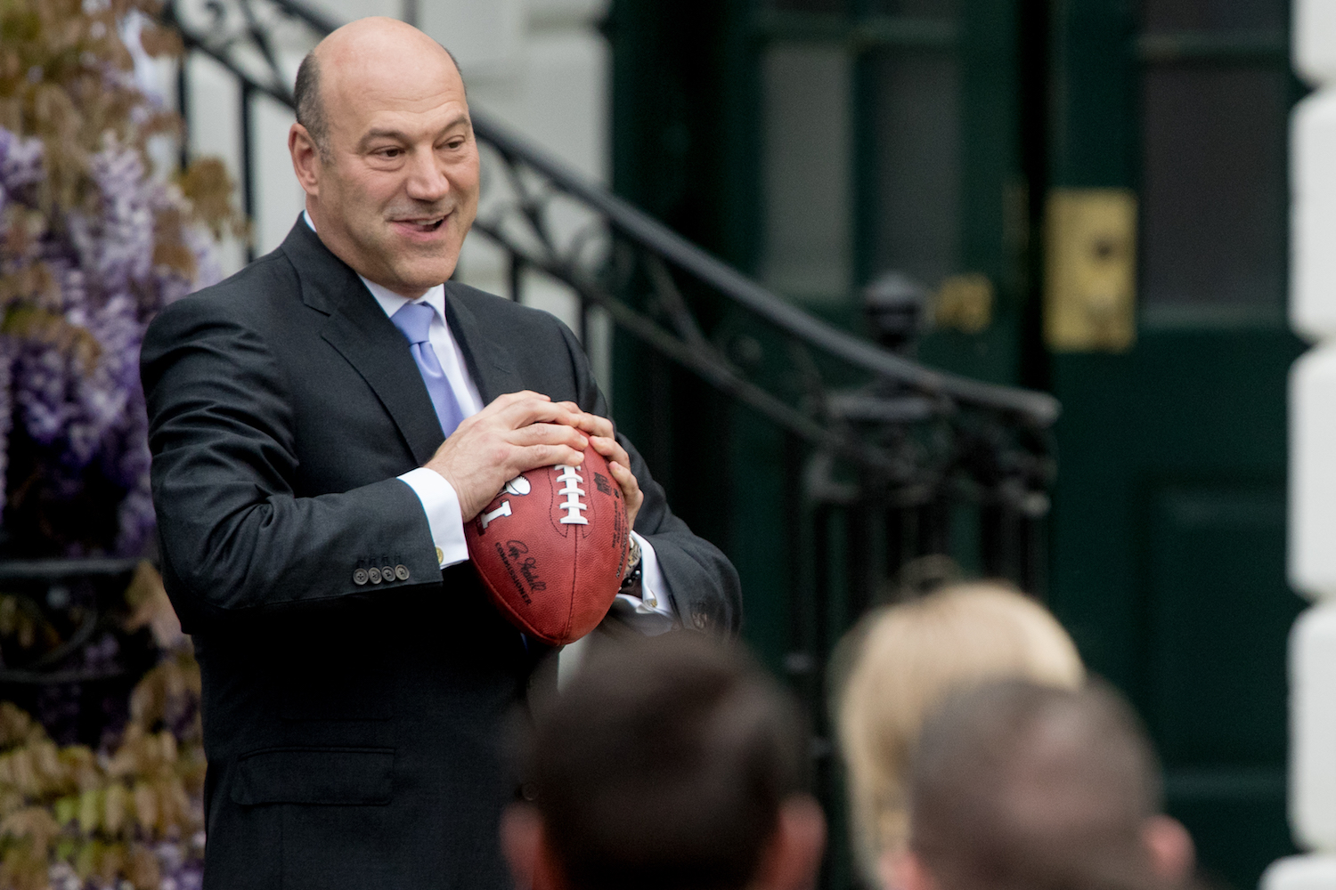 Cohn: US economy is ‘shining light’ compared to others