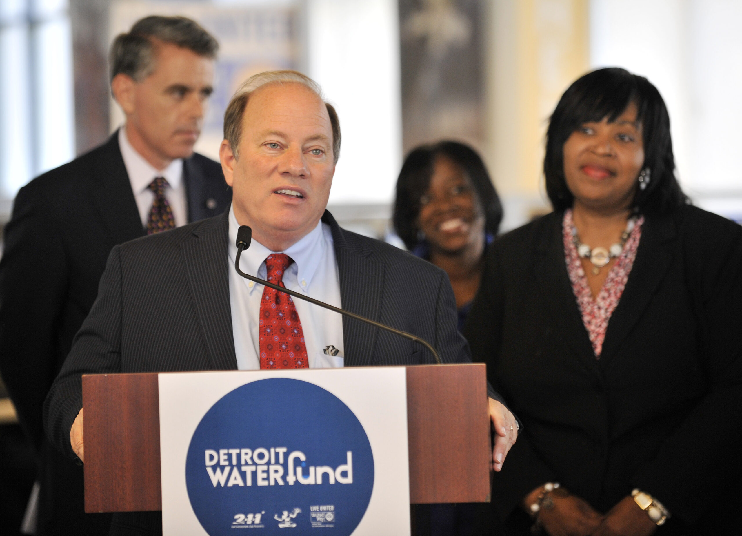 Detroit water fund gets $200,000 in donations