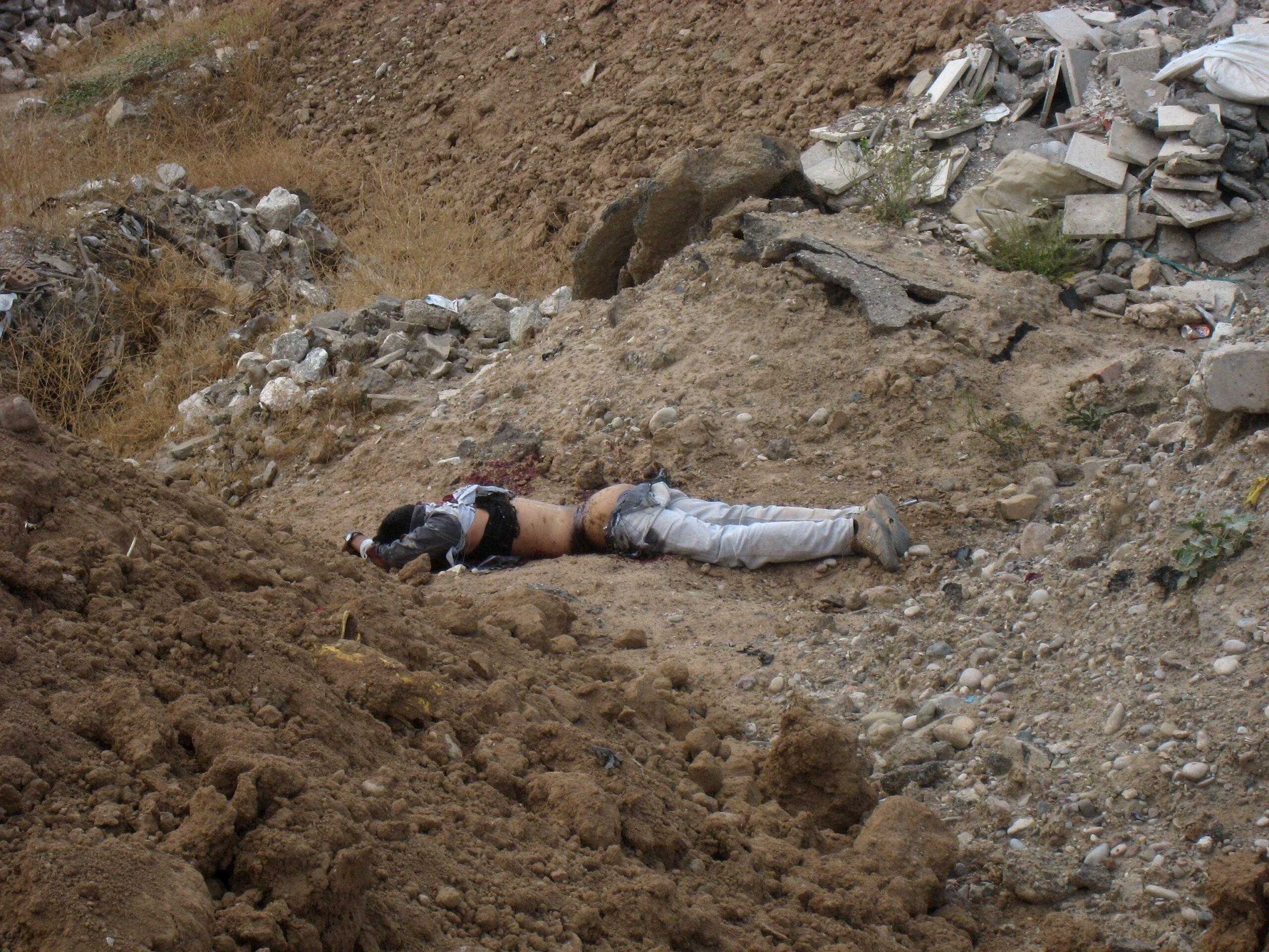 Bombs targeting Sunnis kill at least 76 in Iraq