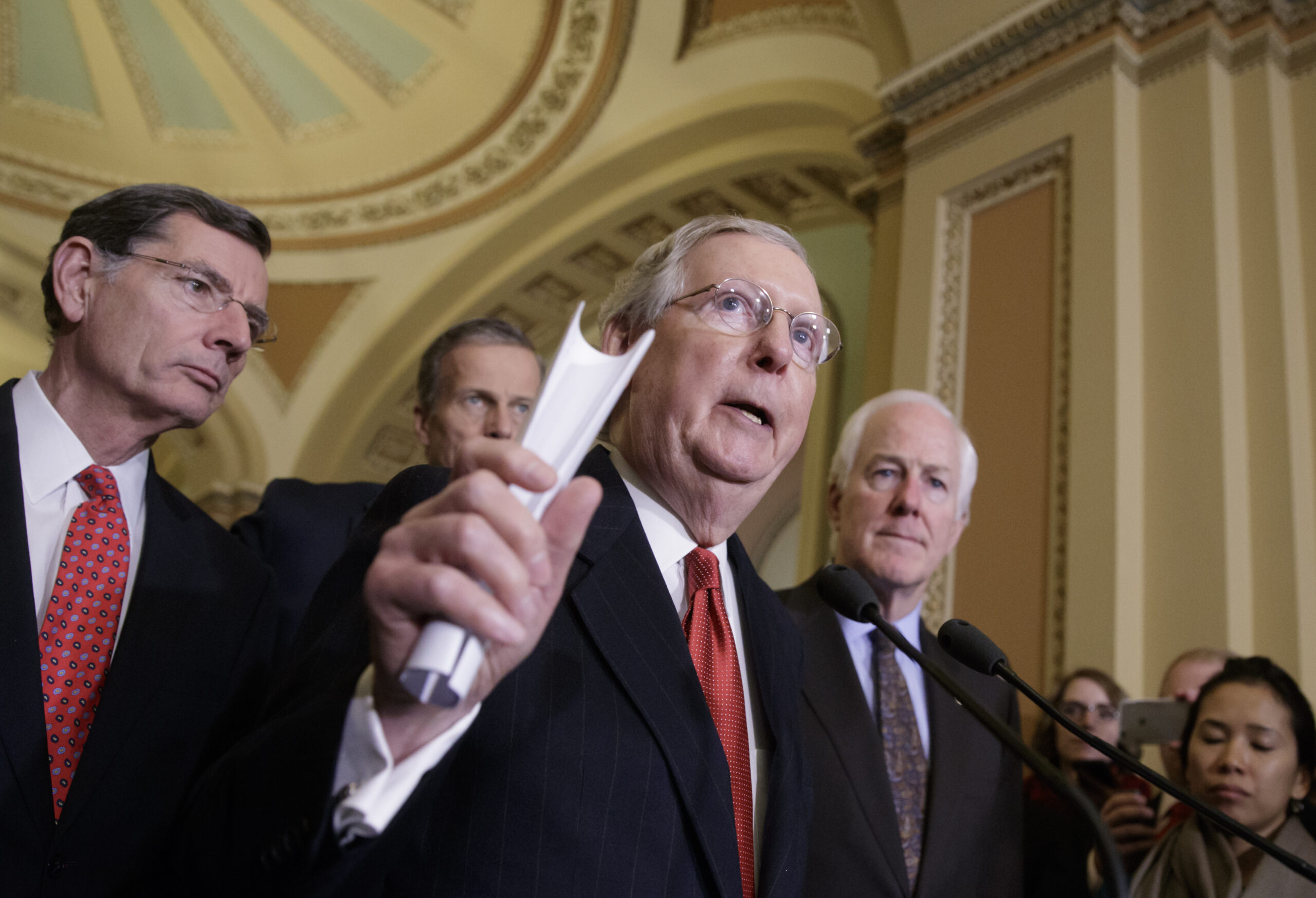 Senate votes to roll back Obama-era energy rule