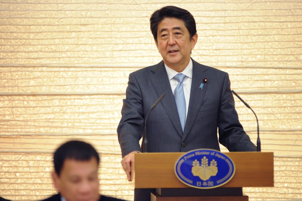 Trump to meet with Japanese prime minister next week