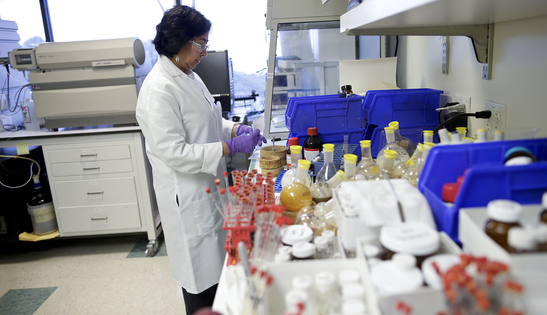 Speedy drug approvals lacking in follow-up