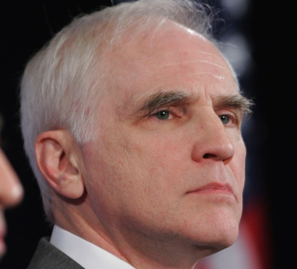 Fed governor warns against raising rates this year