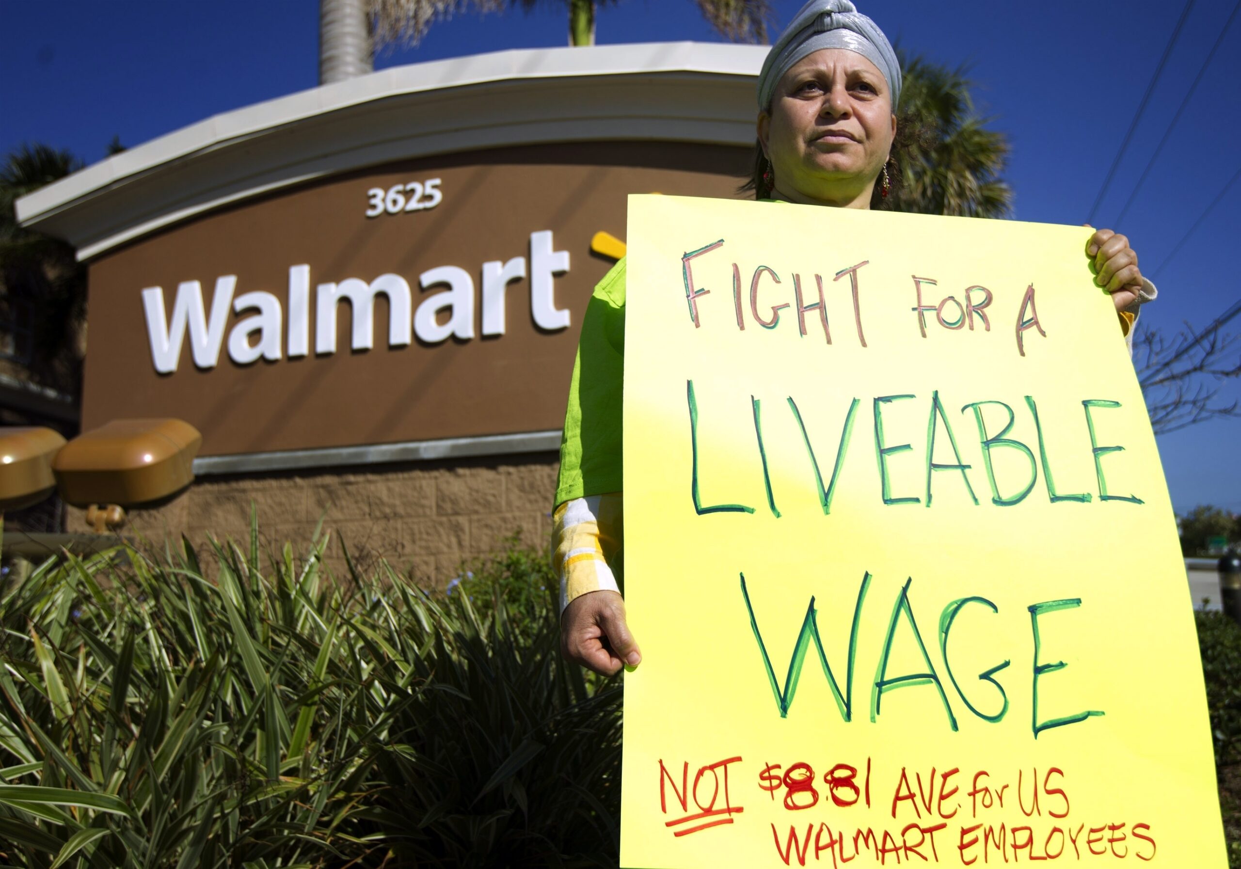 Examiner Editorial: Unions shop for Walmart protesters for the holidays
