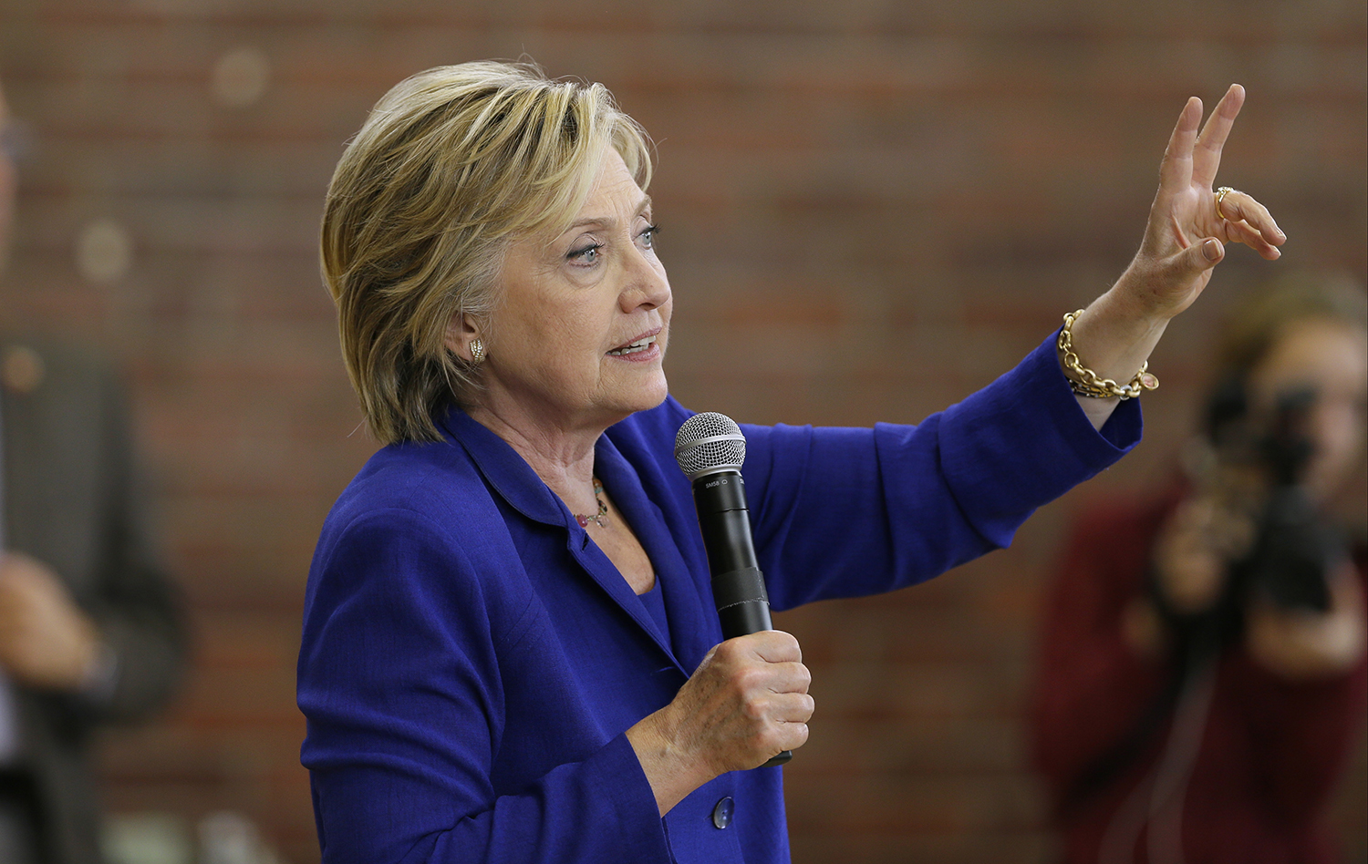 Clinton reveals criterion for VP pick