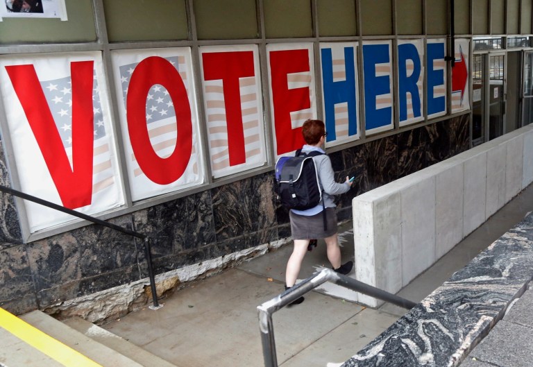 More than 6,900 Floridians registered as Democrats while only 117 Republicans signed up. (AP Photo/Jim Mone, File)