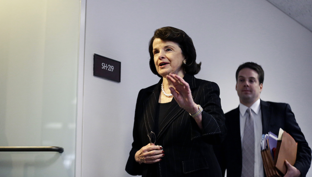 Feinstein: Clinton ‘broke no law’ in email controversy