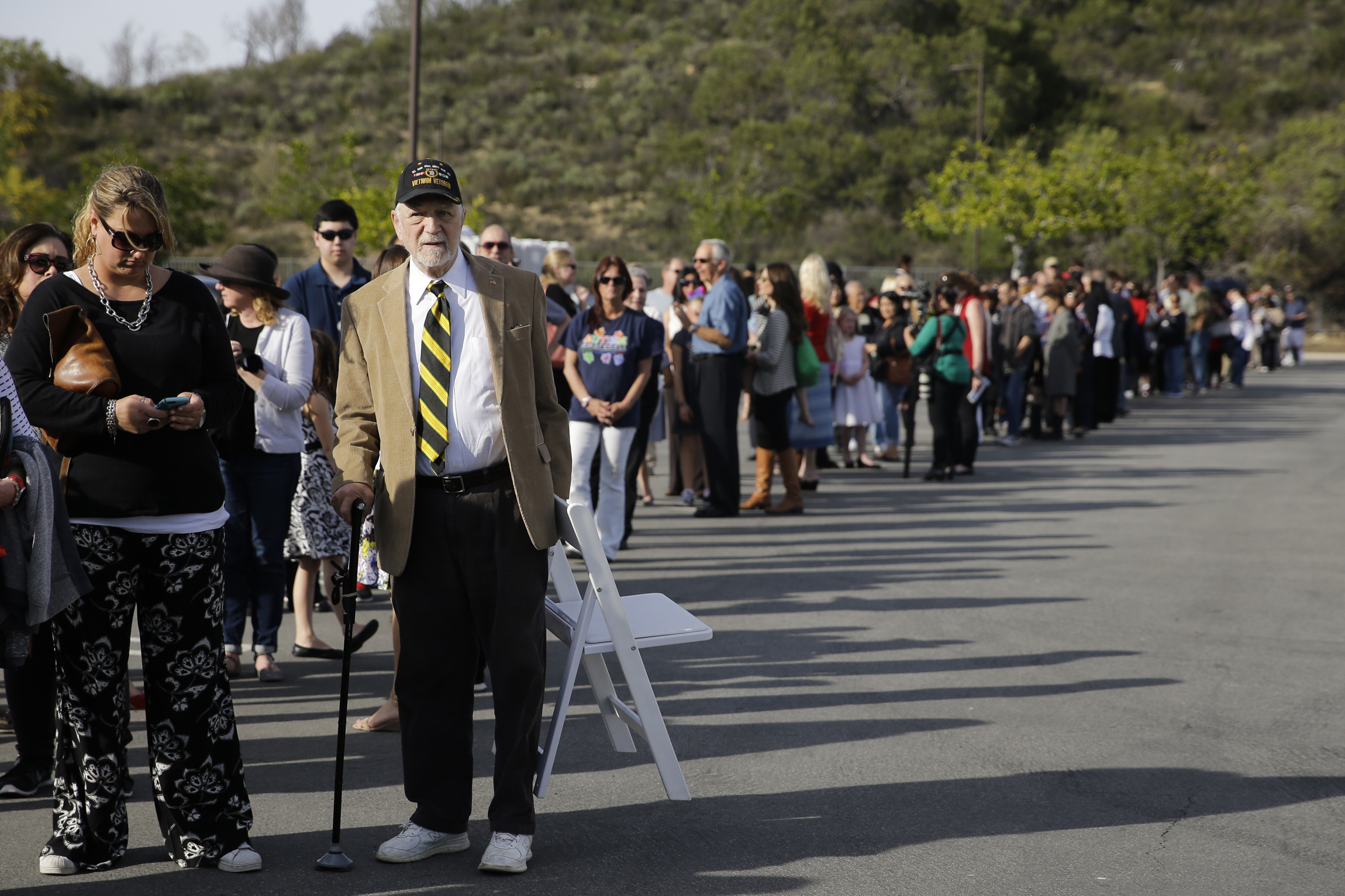 Thousands line up to pay respects to Nancy Reagan