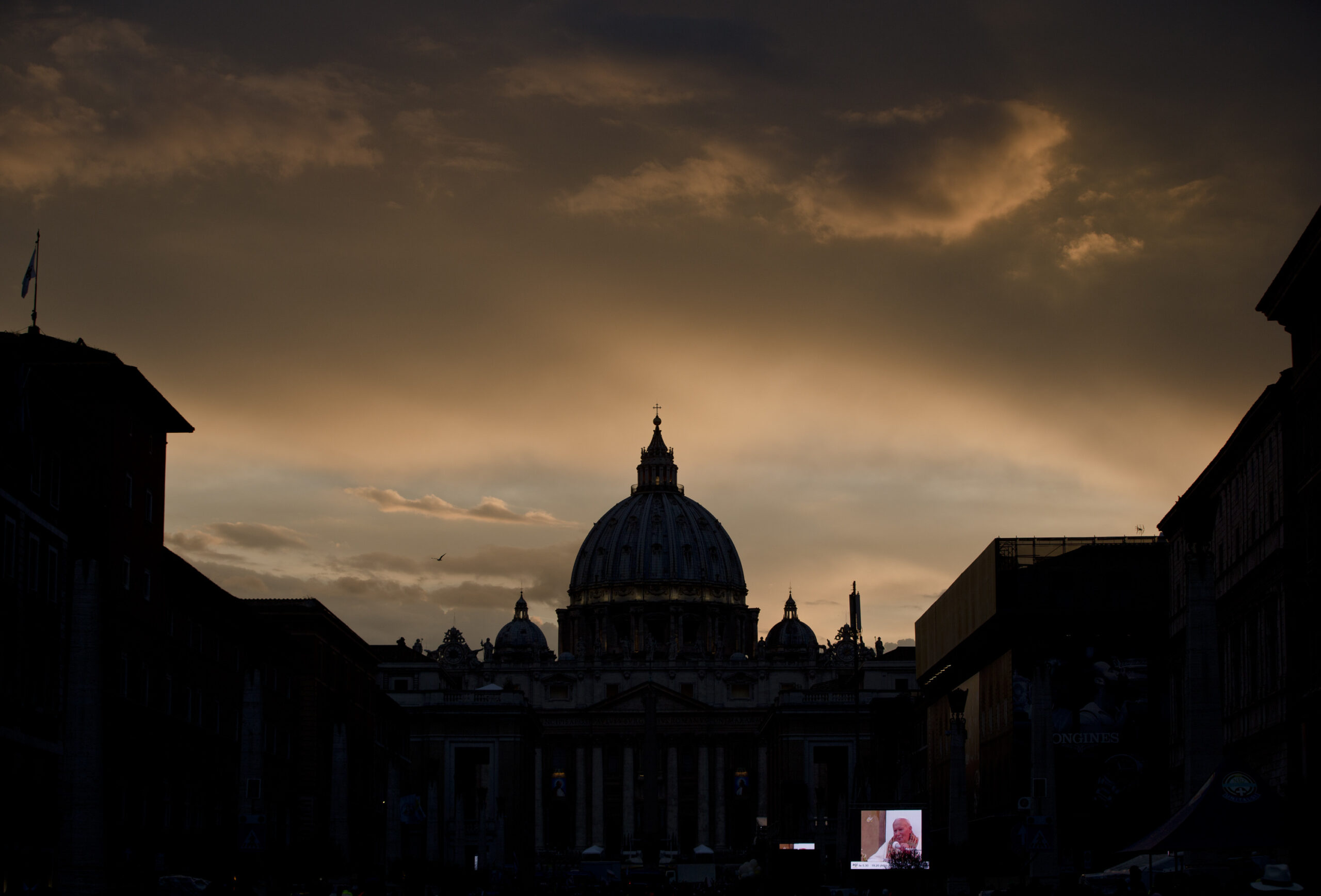 AP PHOTOS: John XXIII, John Paul II names saints