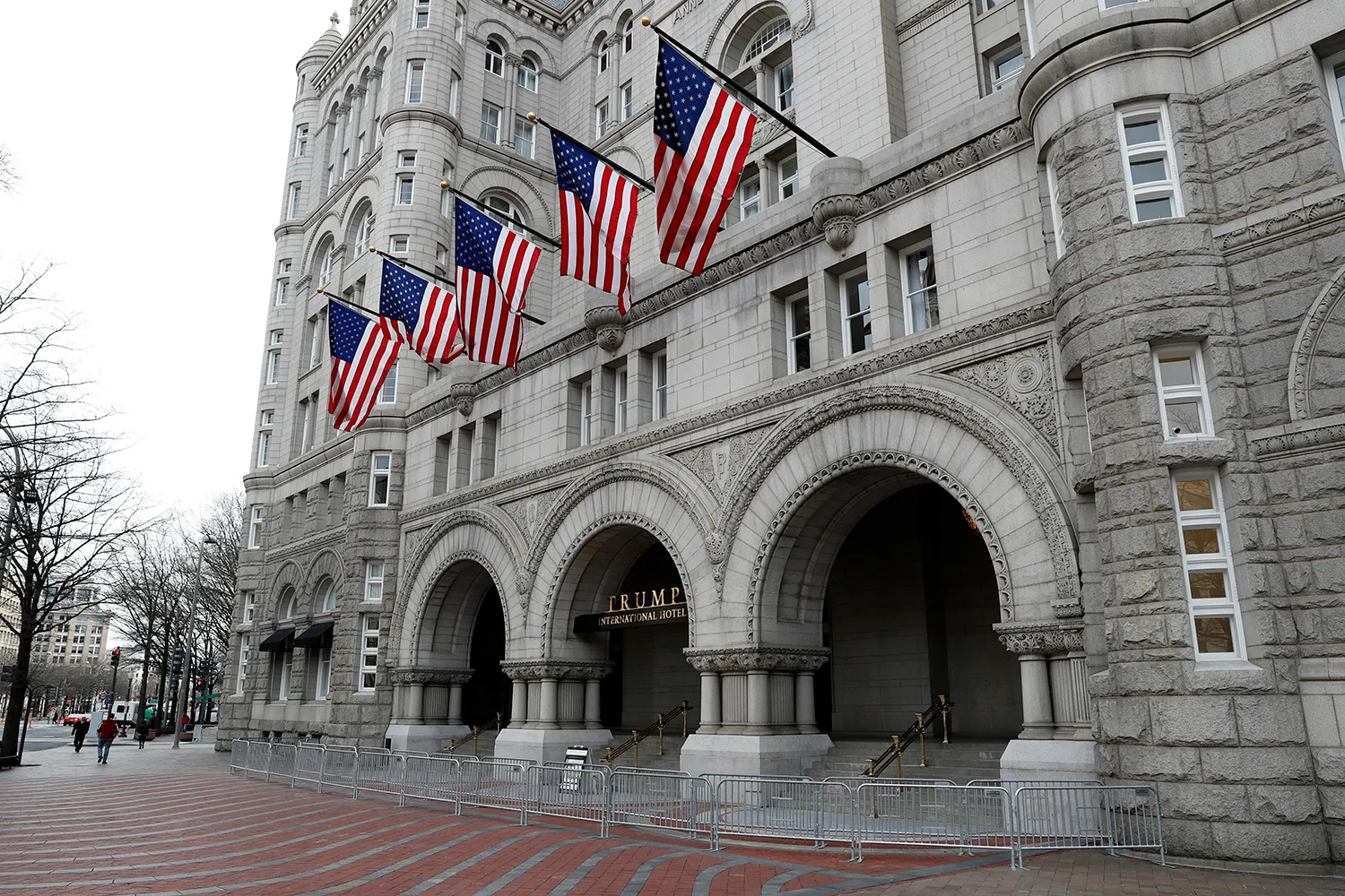 DC bar owners sue Trump Hotel for stealing their customers