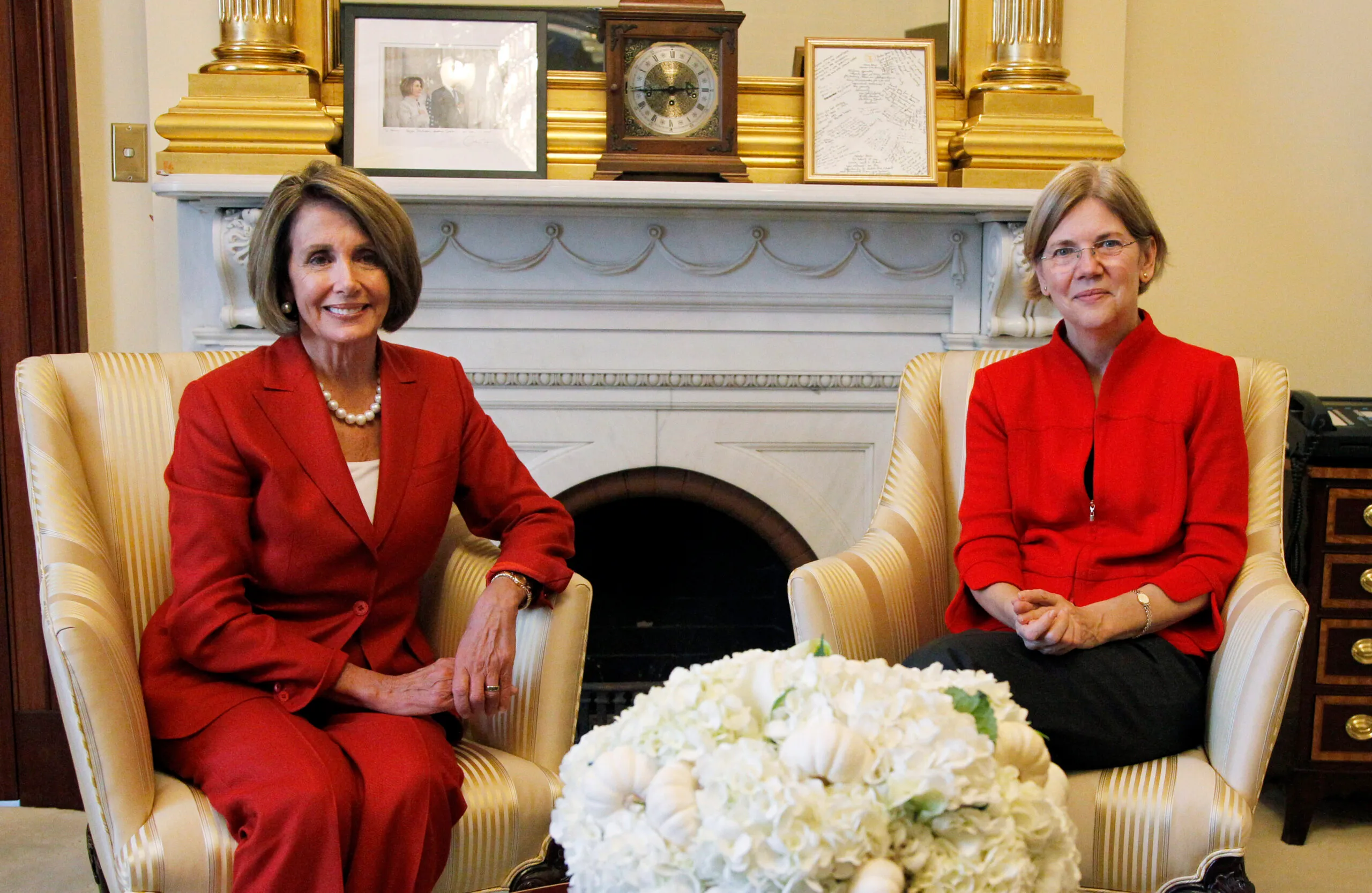 Pelosi: Obama not soft on Wall Street, despite Warren criticism