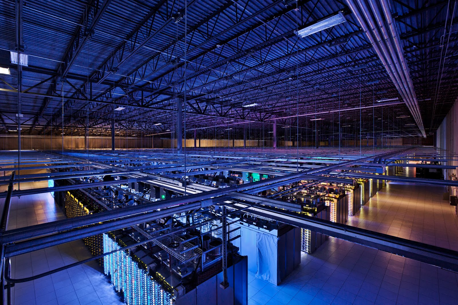 Report: NSA broke into Yahoo, Google data centers