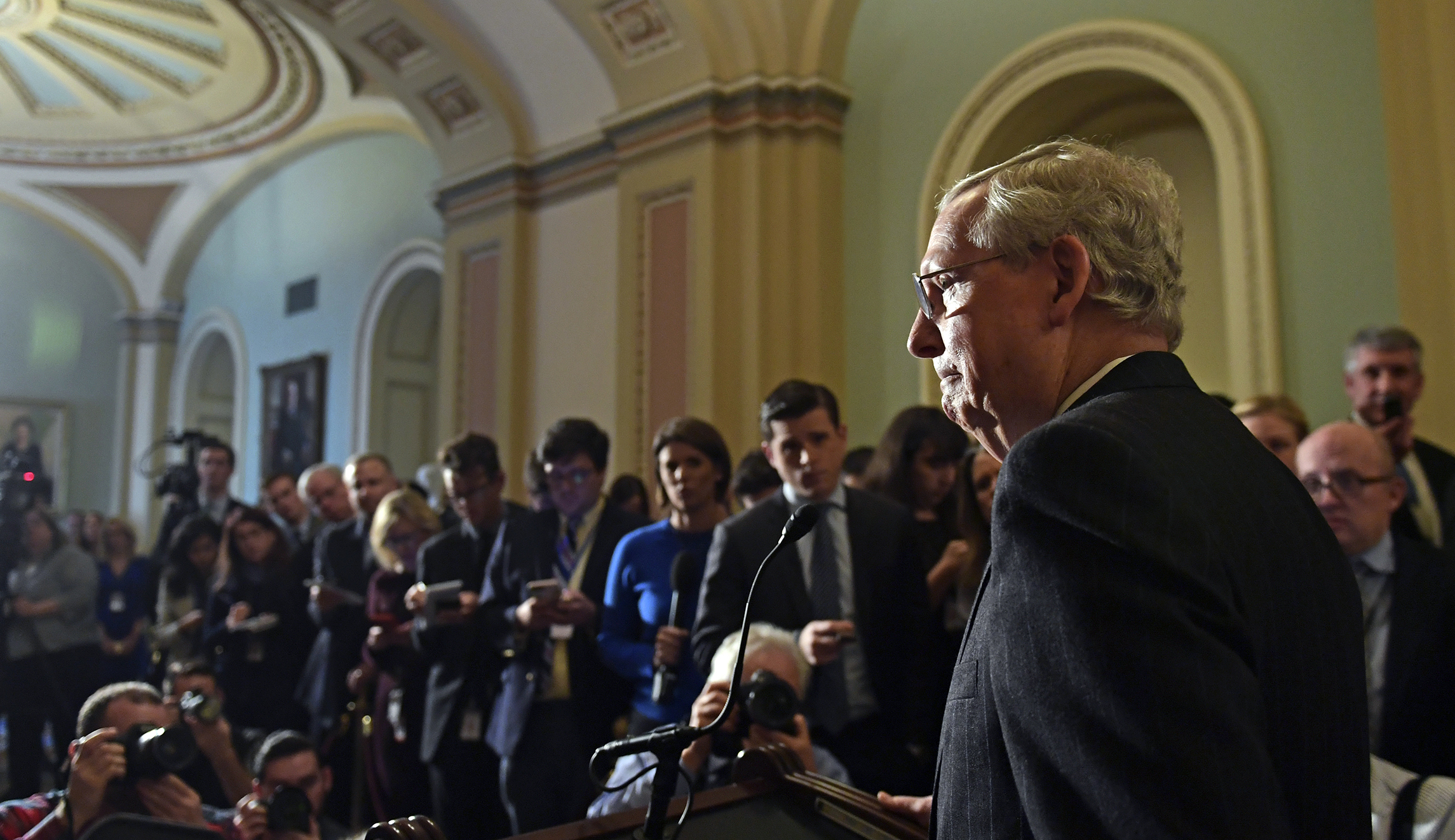Senate votes to start tax cut negotiations with House