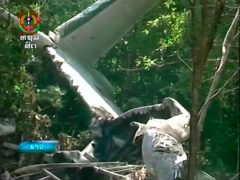 Lao defense chief, 4 others killed in plane crash