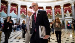 Greg Walden pursues giving consumers more information on health prices