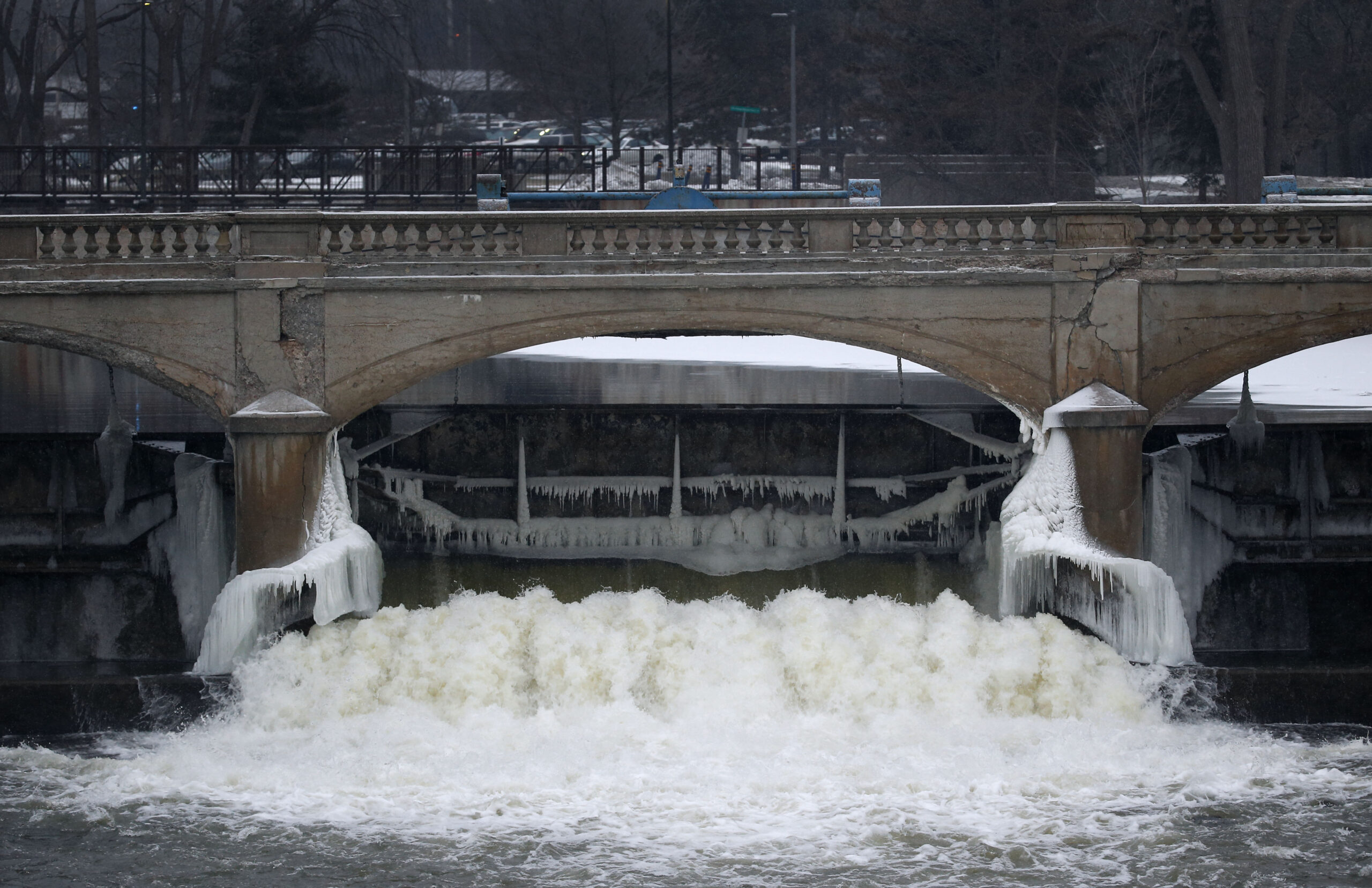 EPA regional head resigns in wake of Flint water scandal