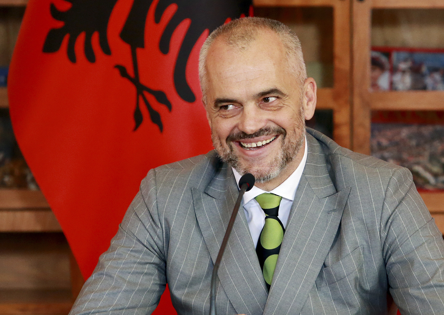 Albania clears 1st hurdle to EU membership