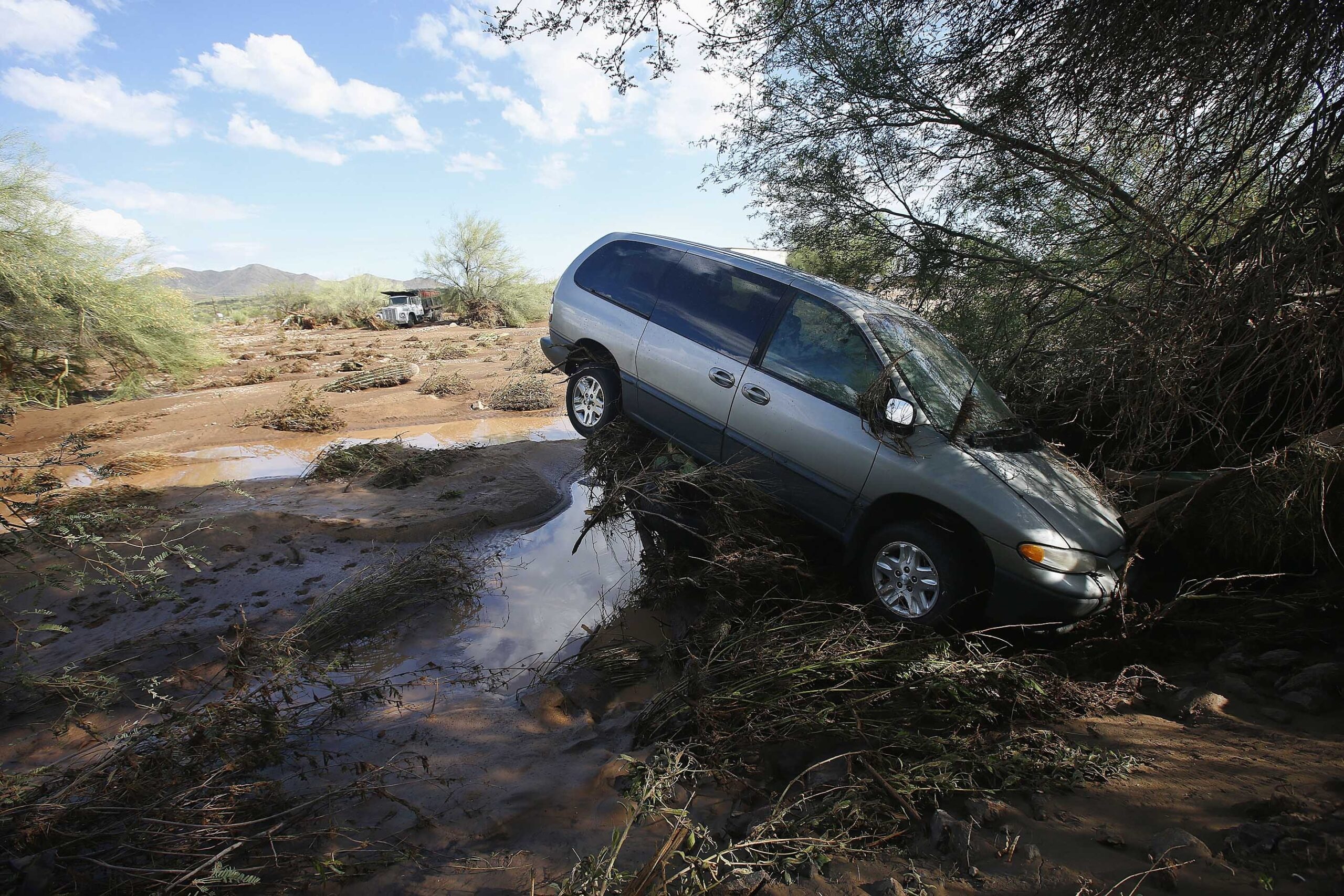Flood cleanup begins in Phoenix after heavy storms