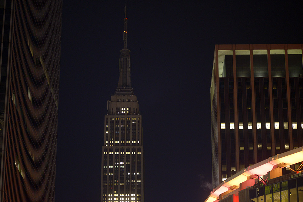 Drone crashes into Empire State Building