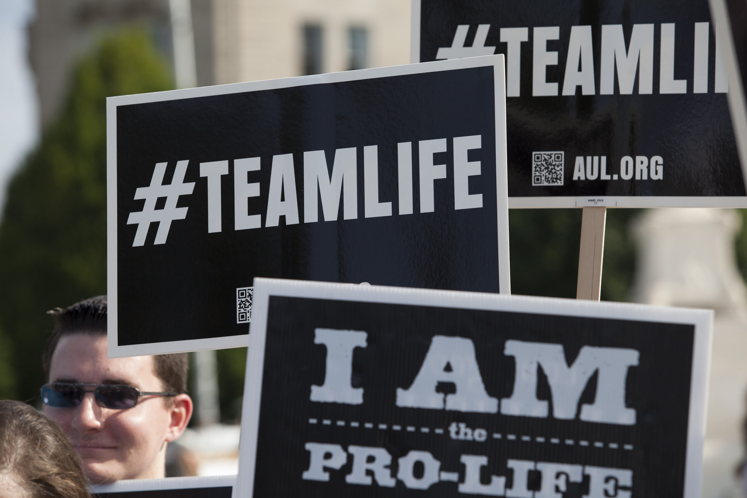 Republicans laud Hobby Lobby ruling while Democrats hint at legislation