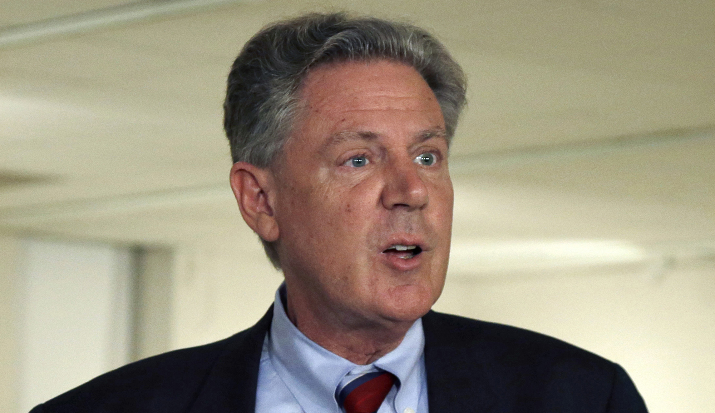Key Democrat demands FTC investigation of Uber data breach