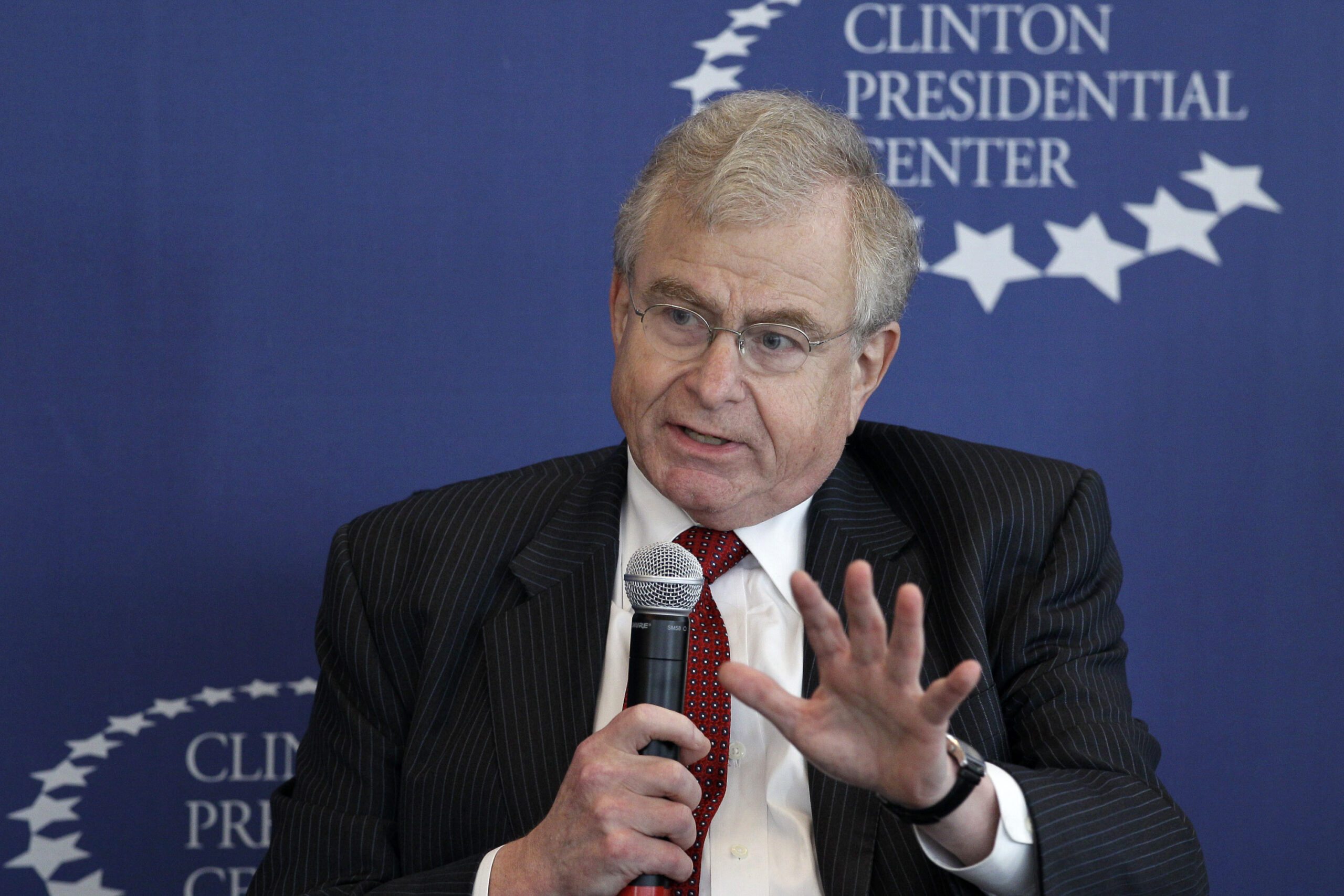 Clinton adviser on Israel had commercial ties to Middle East
