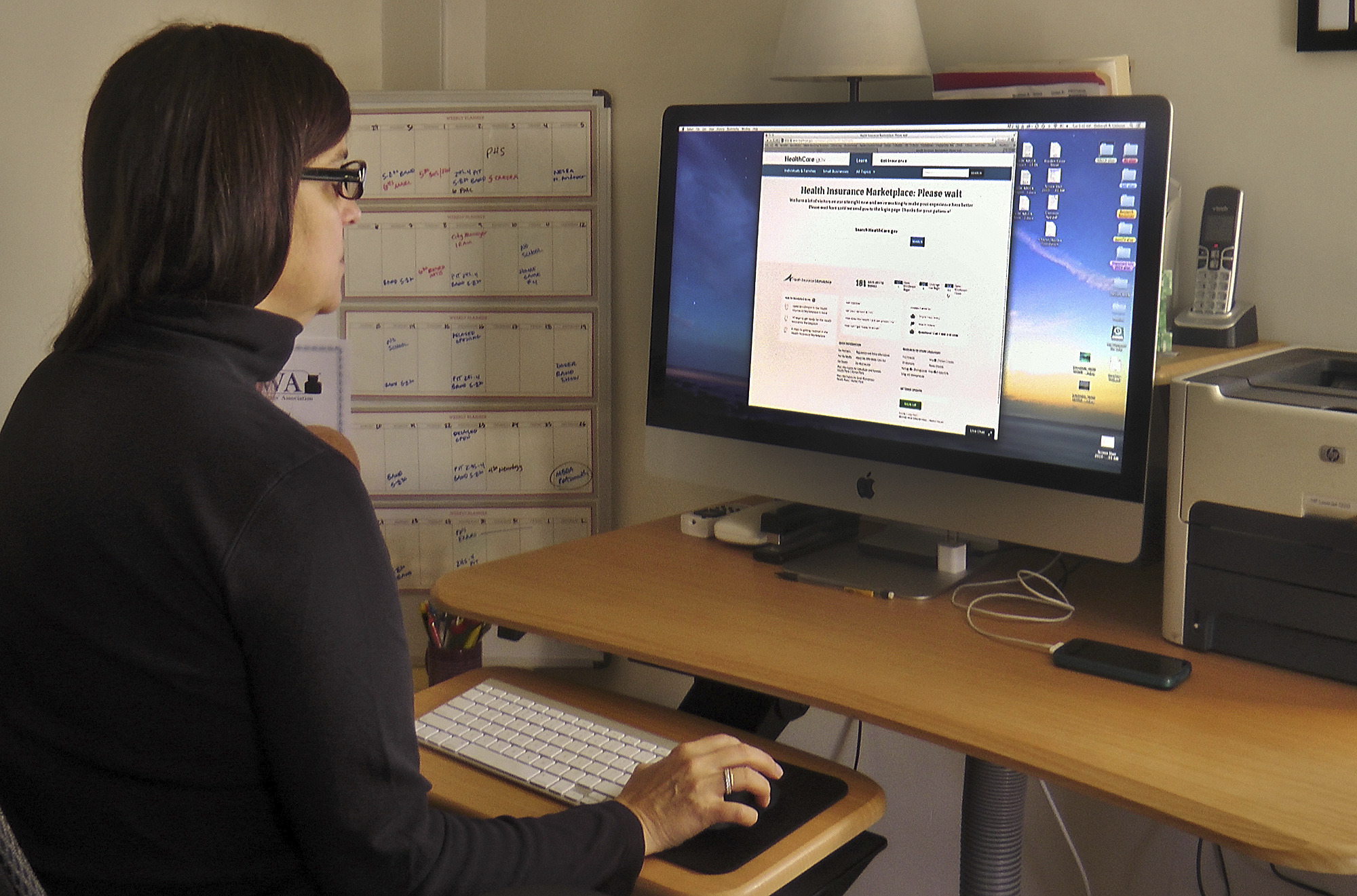 Obamacare exchanges just opened, and already fake websites, scammers are ripping people off