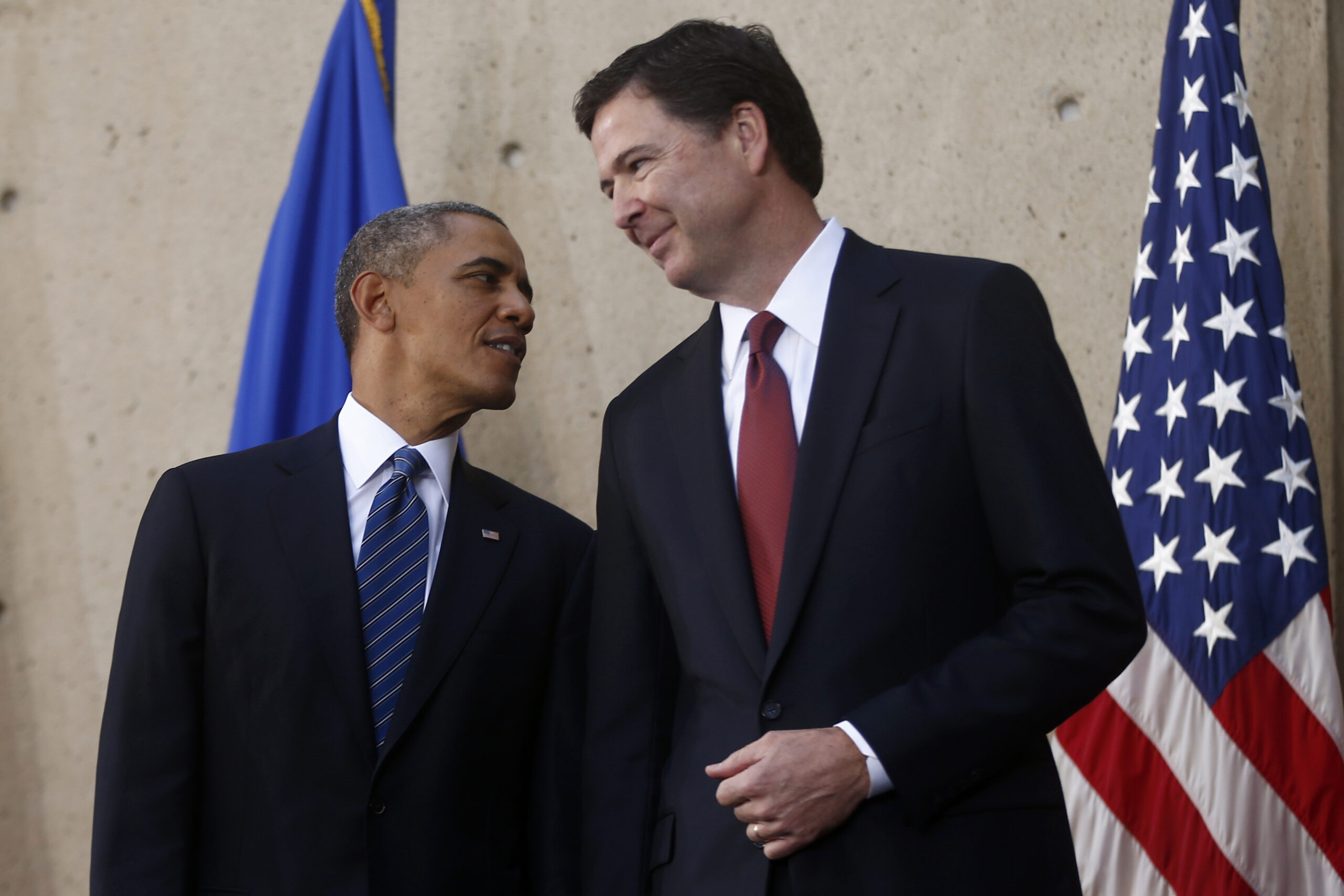 Obama praises new FBI Director James Comey at swearing-in ceremony