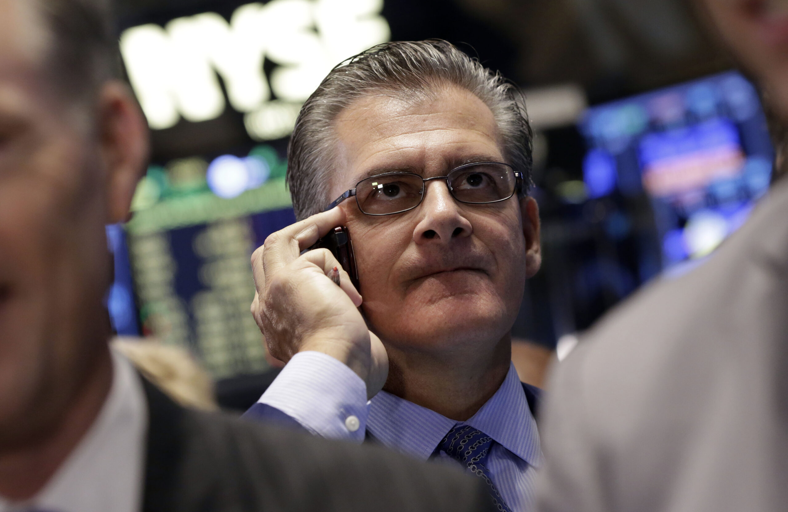 US stock indexes drift lower in afternoon trading